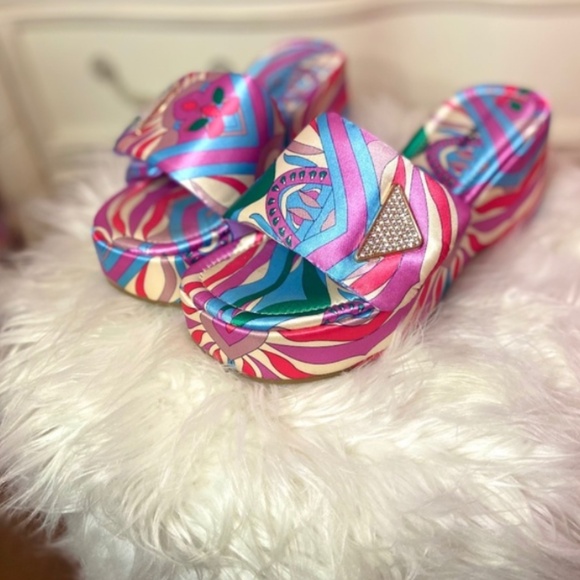 Fashion Nova Platforms Wedge Sandals Velcro Strap Diamond Accent Women’s 7.5 - Picture 1 of 6